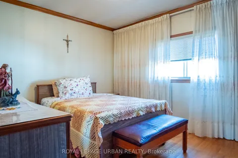 173 Ennerdale Road, ON M6E 4C8