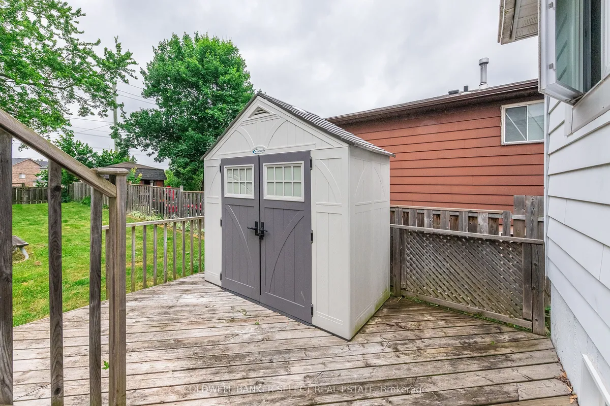 296 Whitehead Crescent, ON L7E 3Y1