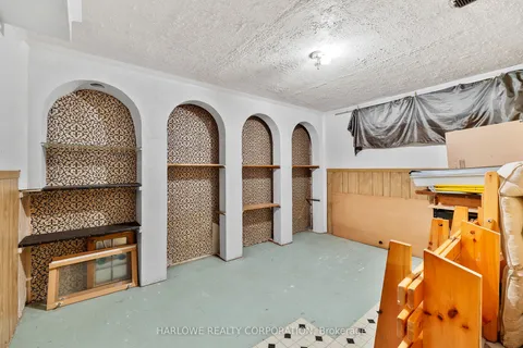 39 Epsom Downs Drive, ON L6T 1Y7