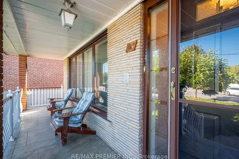 33 Clair Road, ON M3N 1A7