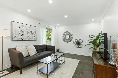 5566 Thorn Lane, ON L7L 6V8