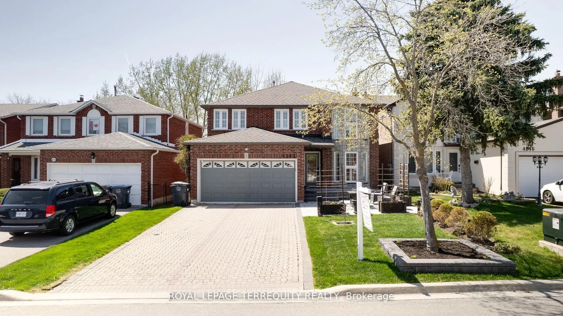 4242 Petersburg Crescent, ON L4Z 2T3
