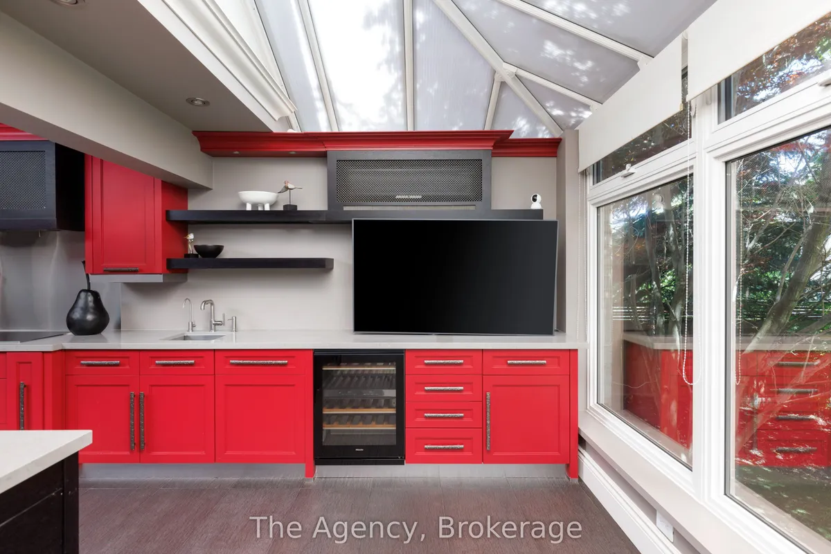 262 Mary Street, ON L6K 3V4