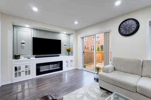 11 Hoover Road, ON L7A 4L2