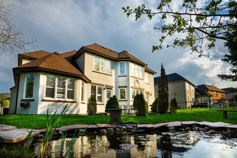 645 Cranleigh Court, ON L5H 4L4