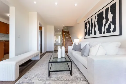 3424 Angel Pass Drive, ON L5M 7N4