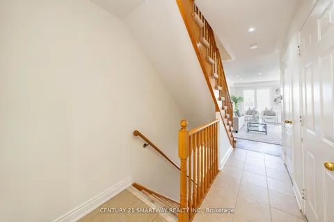 3424 Angel Pass Drive, ON L5M 7N4