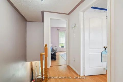 2168 St. Clair Avenue, ON M6N 5C1