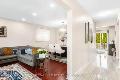 1482 Stillriver Crescent, ON L5M 3V5