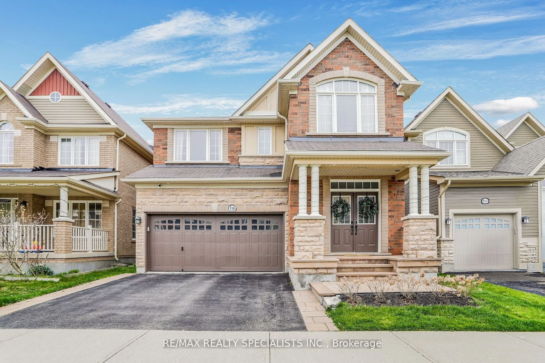 918 Savoline Boulevard, ON L9T 0Z4