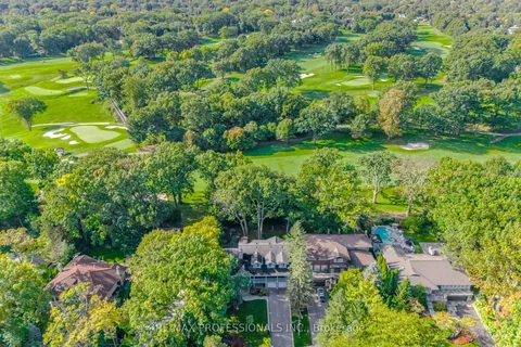 32 Edenbrook Hill, ON M9A 3Z6