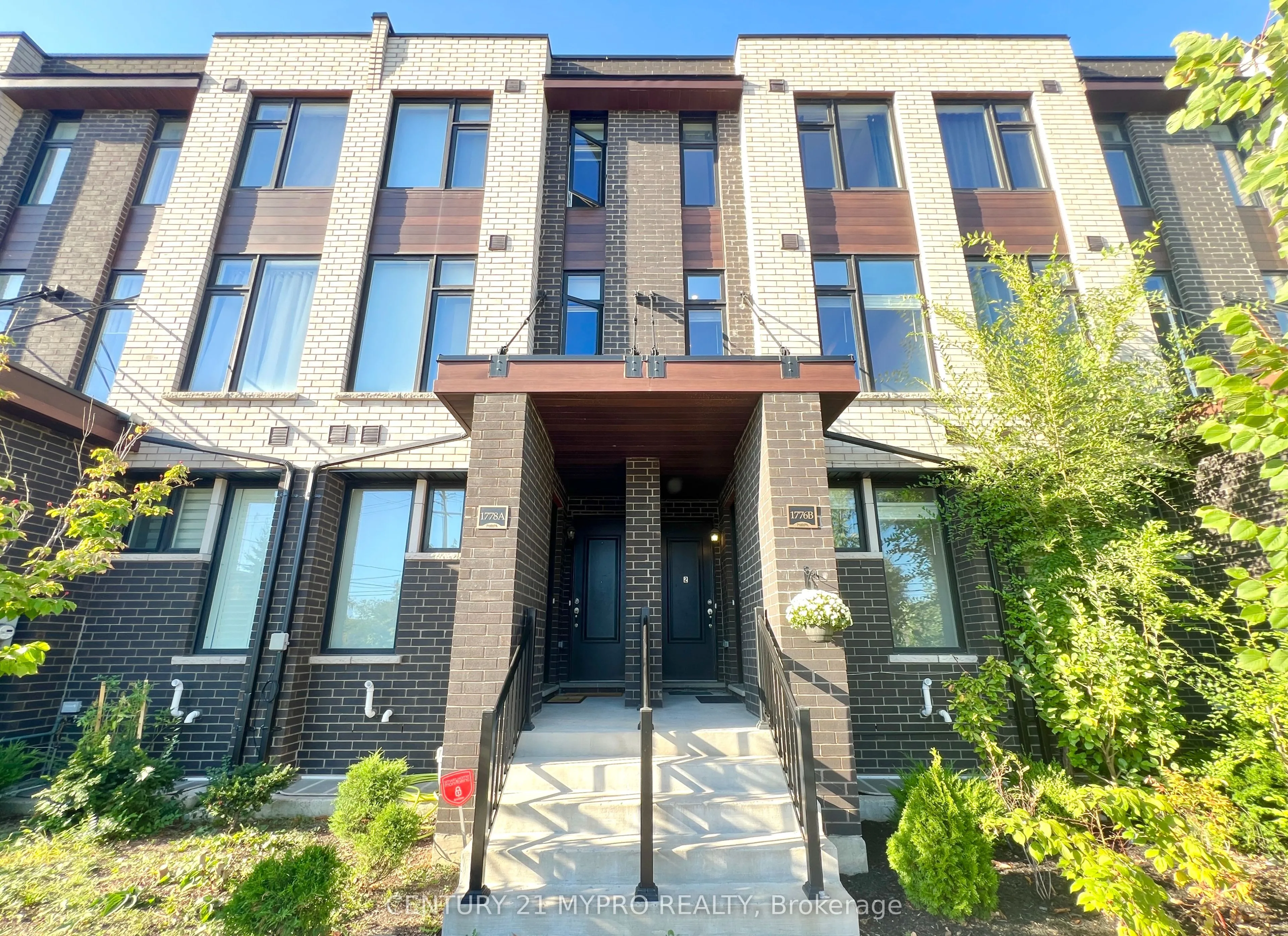 1776 Lawrence Avenue, ON M6L 1C7