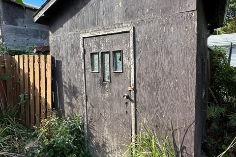 546 Mc Roberts Avenue, ON M6E 4R6