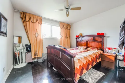 3088 Harold Sheard Drive, ON L4T 1V5