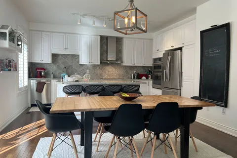 5456 Oscar Peterson Boulevard, ON L5M 0W2