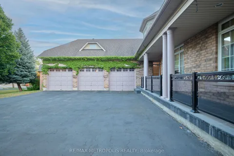 4 Champion Court, ON L6Y 5G9