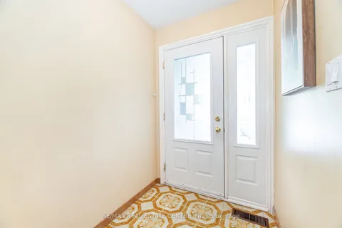 2108 Islington Avenue, ON M9P 3N9