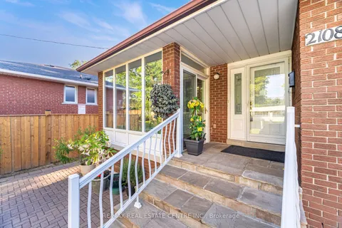 2108 Islington Avenue, ON M9P 3N9