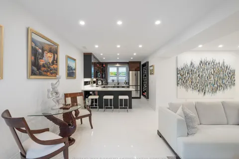 36 Anderson Street, ON L6K 1A5