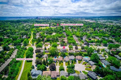 559 Walkers Line, ON L7N 2E4