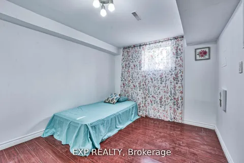 7292 Redfox Road, ON L4T 2L8