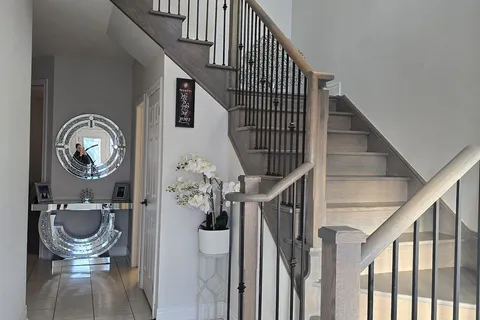 32 Branigan Crescent, ON L7G 0N1