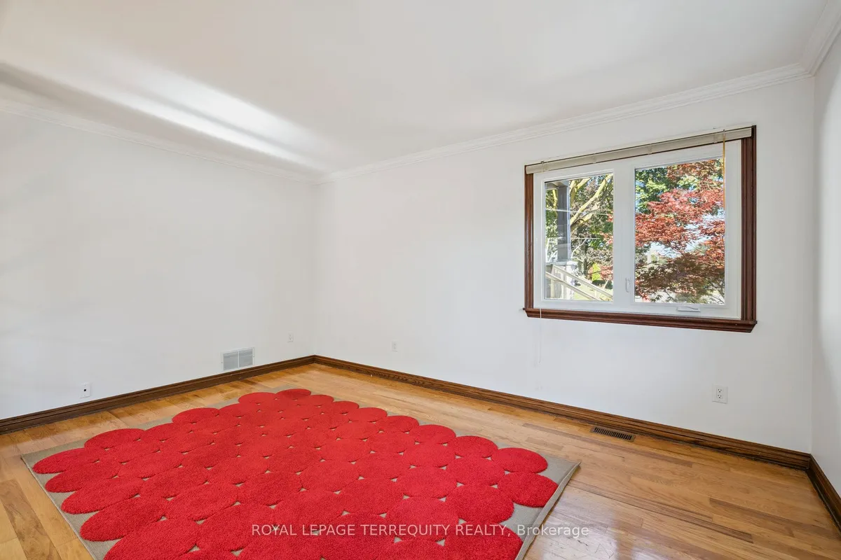 664 Scarlett Road, ON M9P 2T1