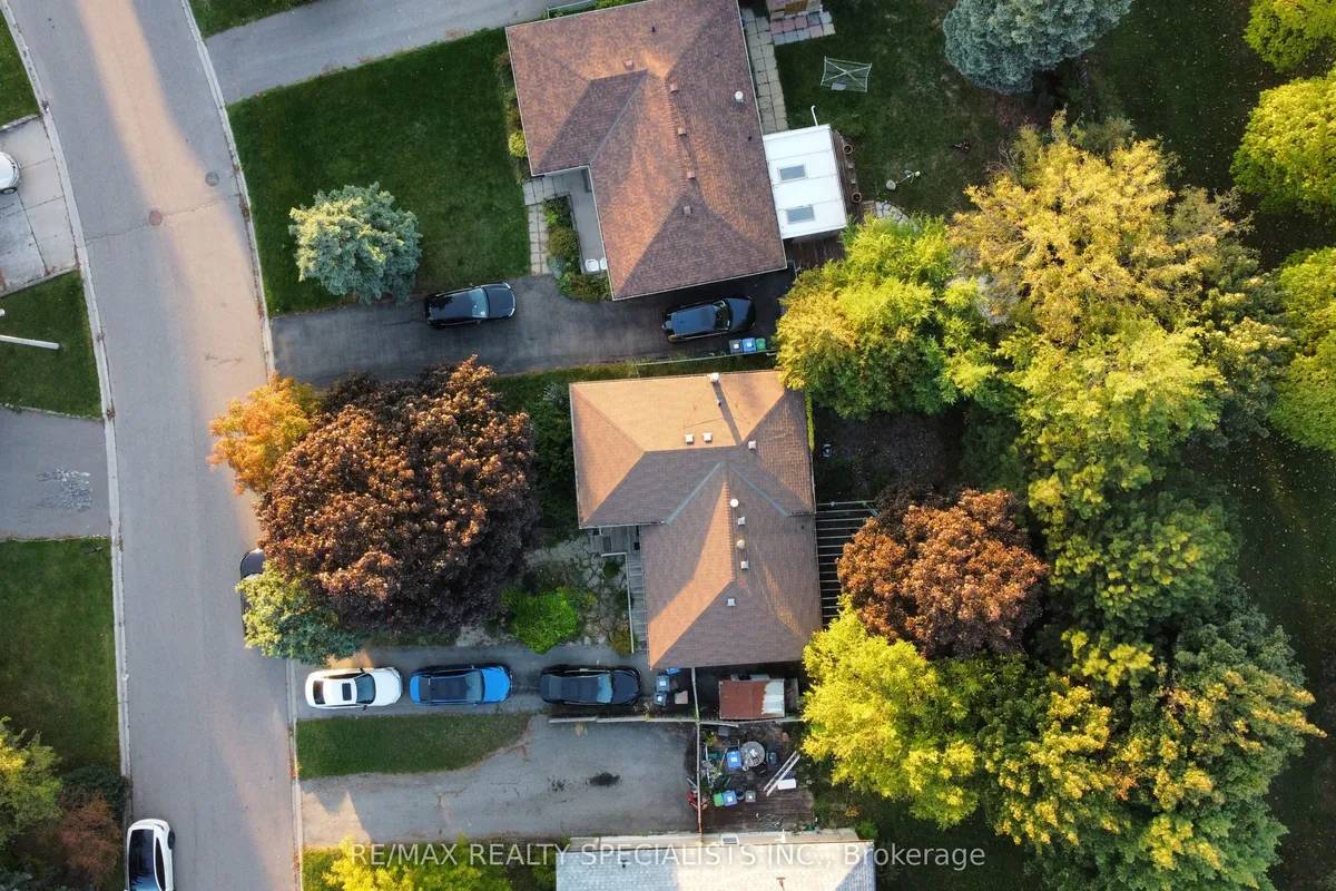 38 Dunblaine Crescent, ON L6T 3H2