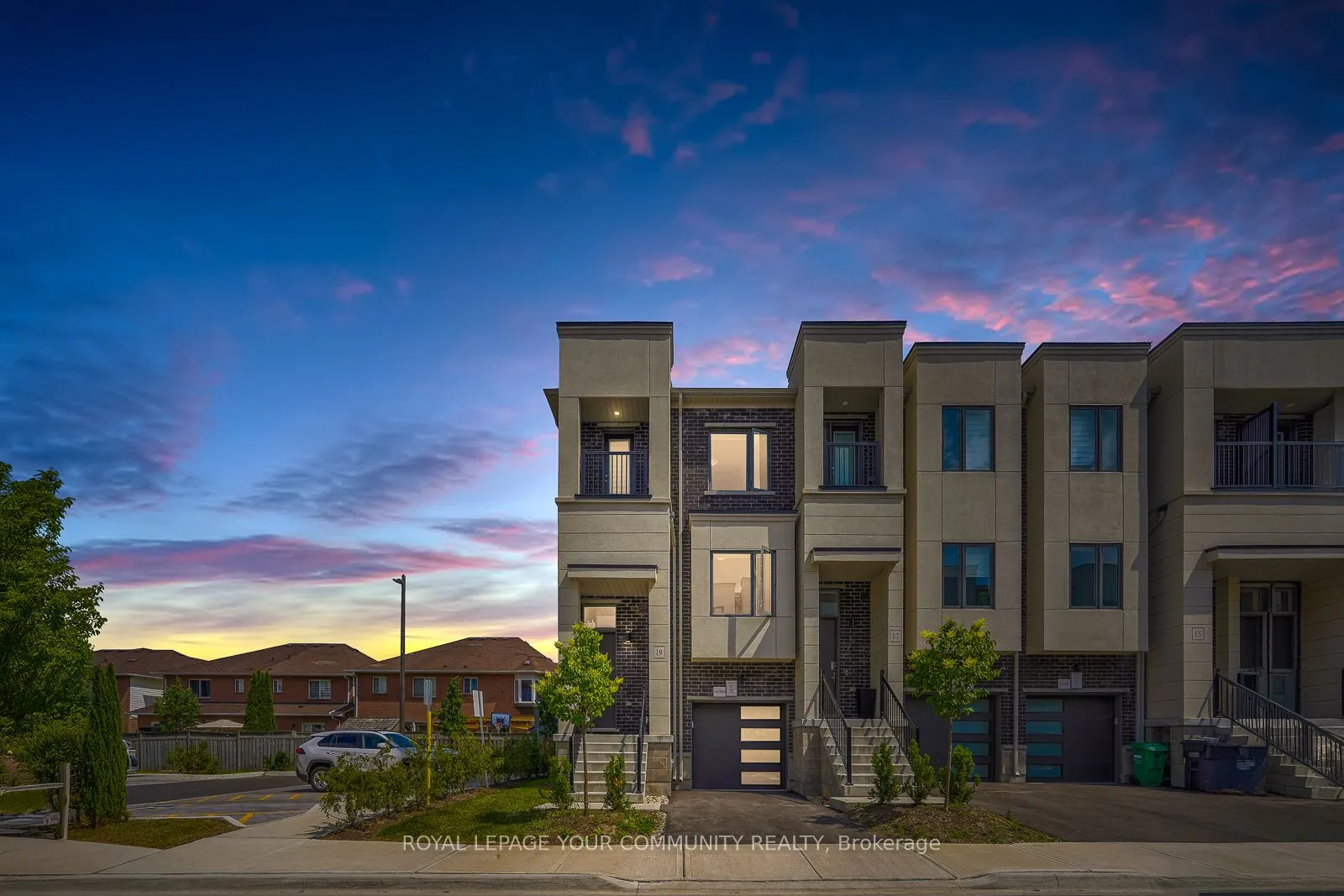 19 Heathrow Lane, ON L7E 2E1