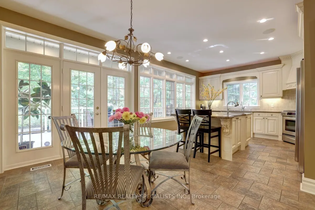 1227 Riverbank Way, ON L6H 6X4