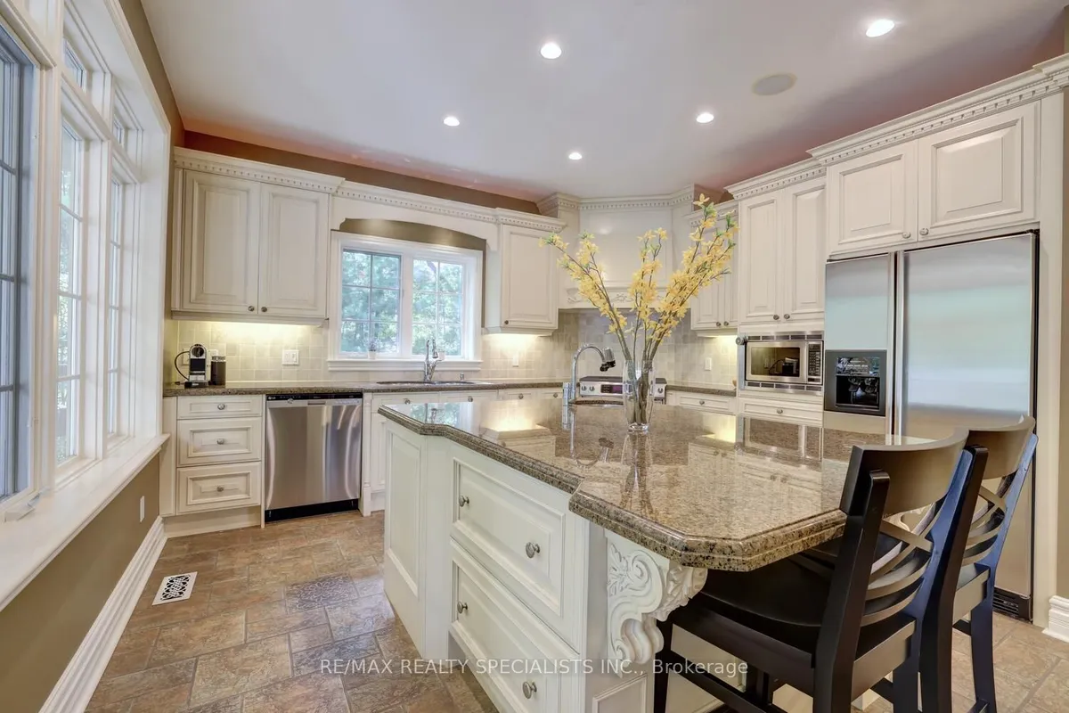 1227 Riverbank Way, ON L6H 6X4