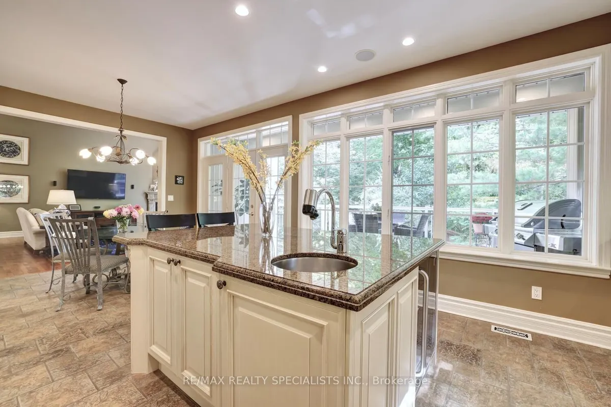 1227 Riverbank Way, ON L6H 6X4