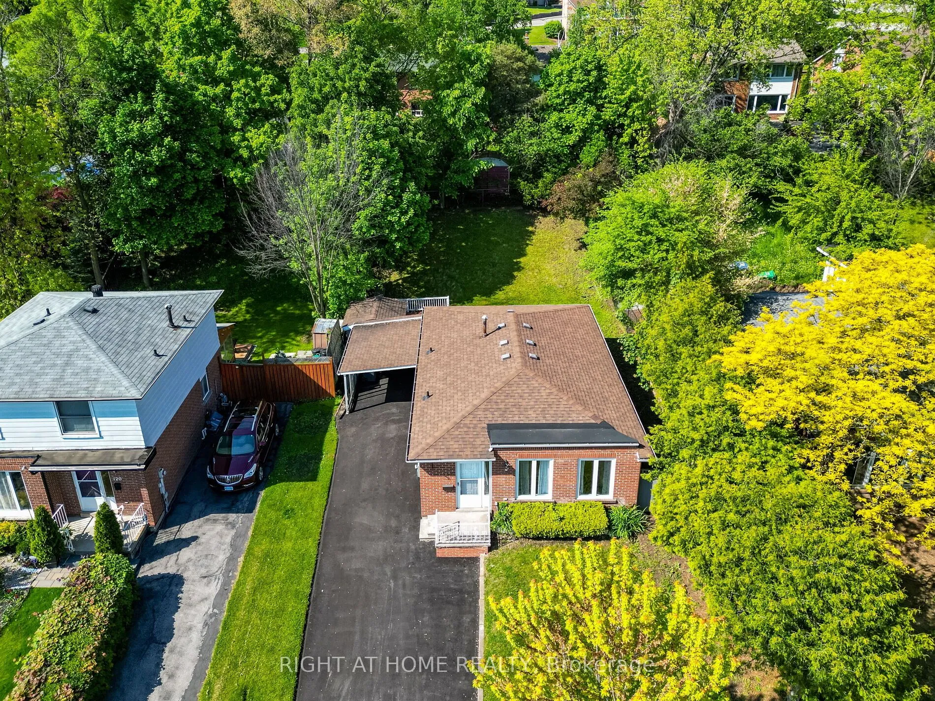 118 Bonham Boulevard, ON L5M 1C7