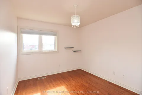 38 ESPOSITO Drive, ON L7E 1T4