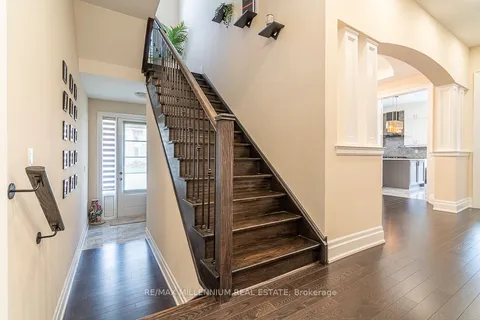 52 Gordon Randle Drive, ON L6P 4H8