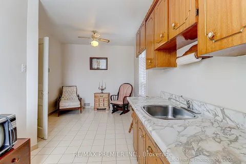 112 Caledonia Road, ON M6E 4S7