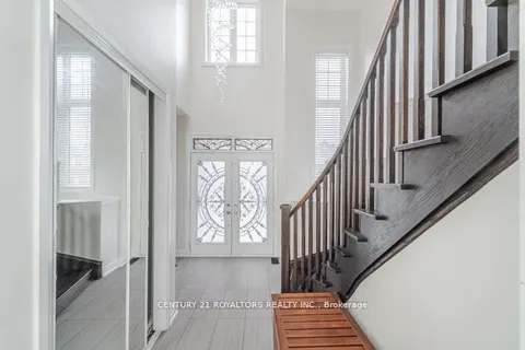 77 Enford Crescent, ON L7A 0G1