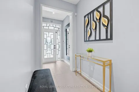 173 Sabina Drive, ON L6H 0L4