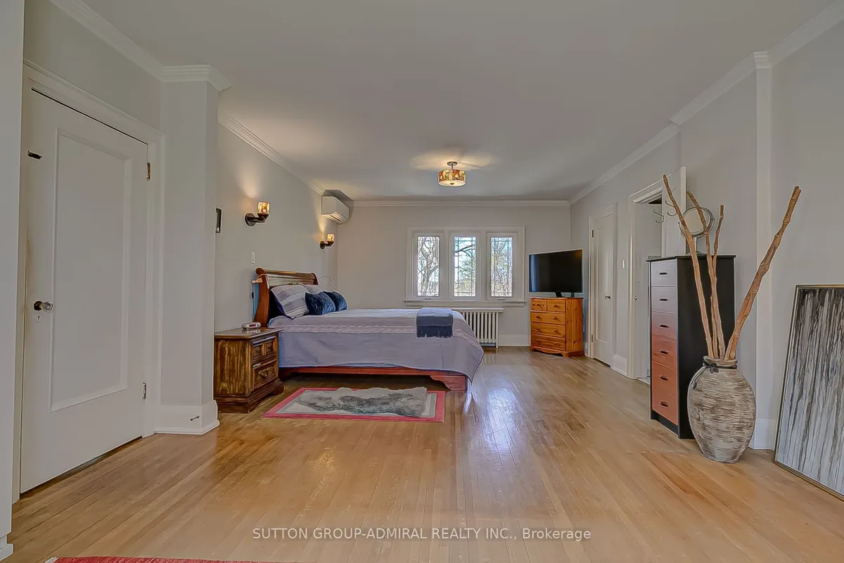 72 Baby Point Road, ON M6S 2G3