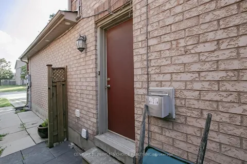 75 Letty Avenue, ON L6Y 4T1