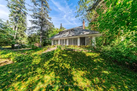 1173 Queen Victoria Avenue, ON L5H 3H2