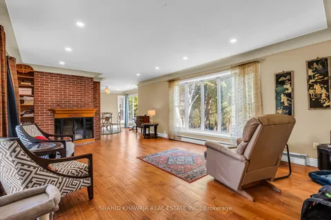 76 Ridge Drive, ON L6H 1B6