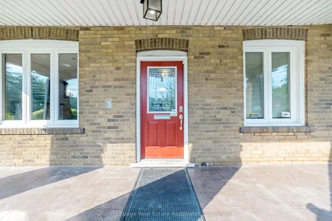 142 Martin Street, ON L9T 2R2