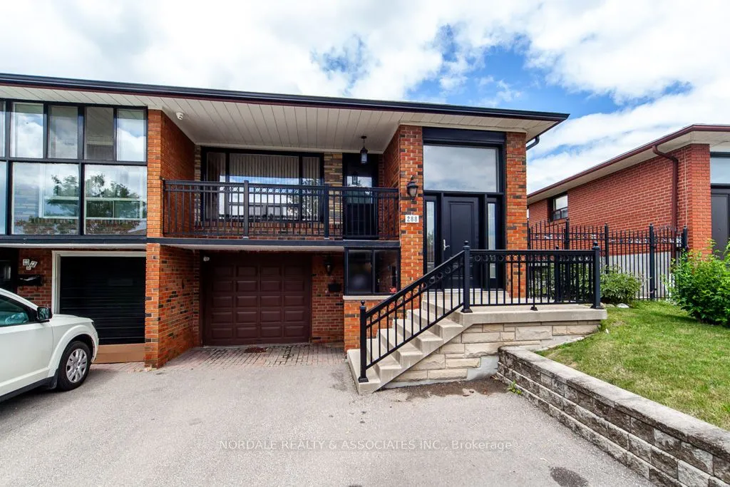 288 Hullmar Drive, ON M3N 2G1