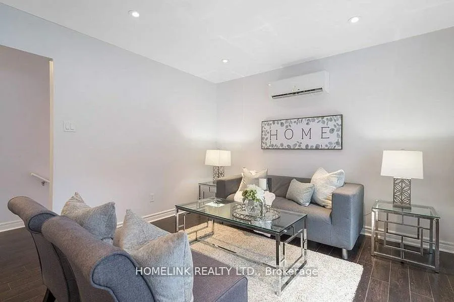 25 Hercules Court, ON L6S 1X6