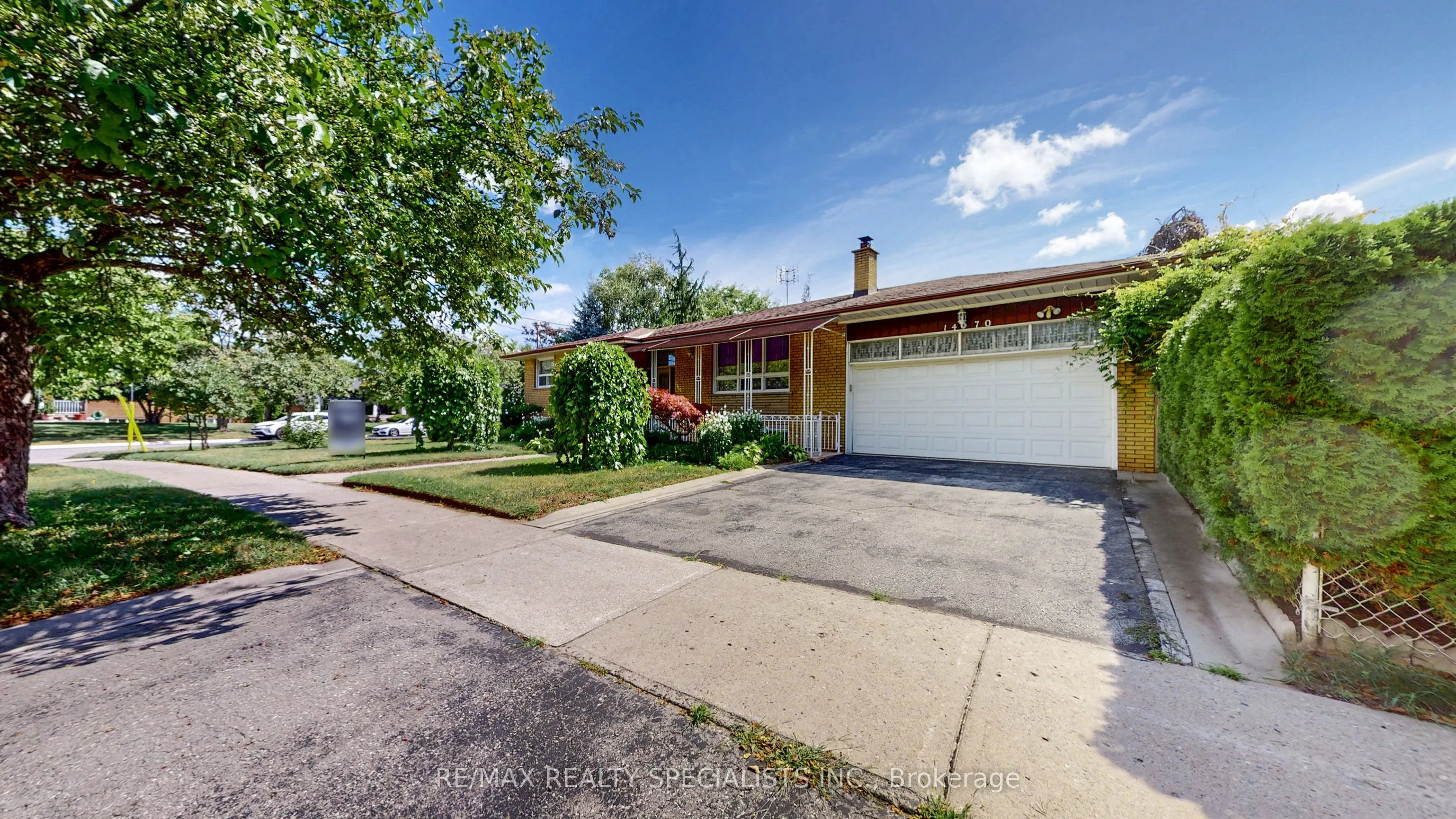 1470 Sherway Drive, ON L4X 1C2