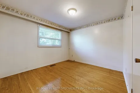 1470 Sherway Drive, ON L4X 1C2