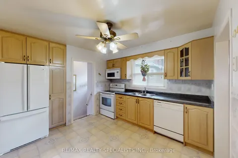 1470 Sherway Drive, ON L4X 1C2