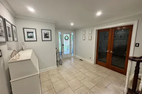 23 Linden Crescent, ON L6S 4A1