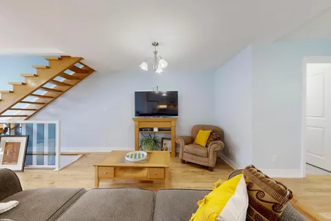 12 Abbs Street, ON M6K 1M6